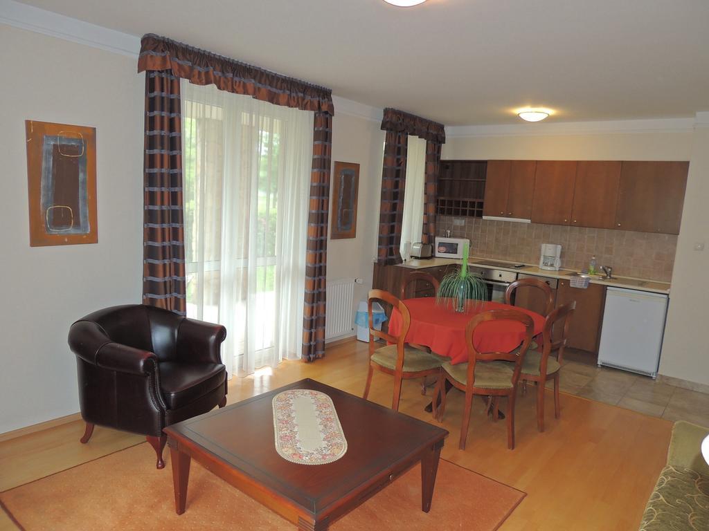 Luxus Golf Apartment Bük 部屋 写真