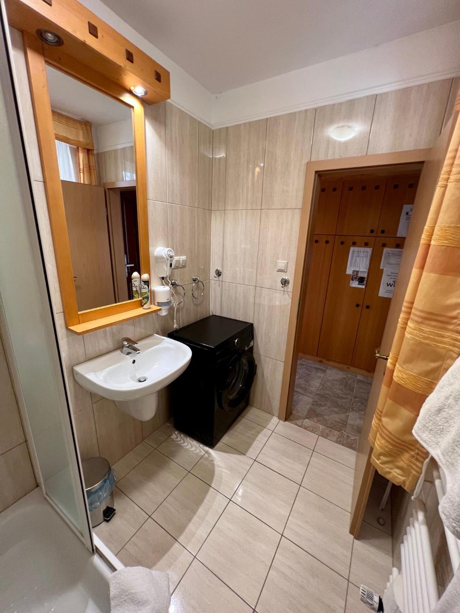 Luxus Golf Apartment Bük エクステリア 写真