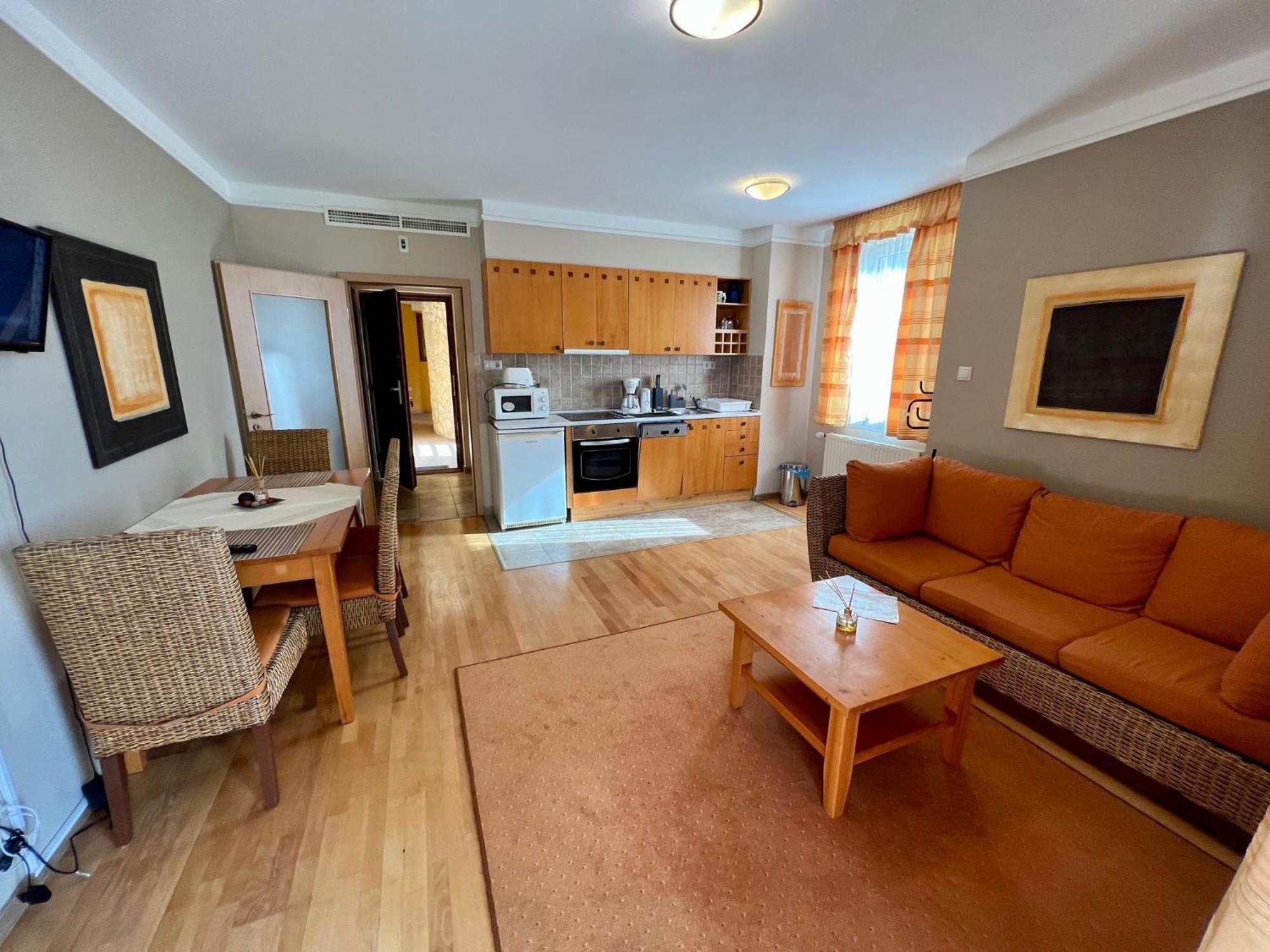 Luxus Golf Apartment Bük エクステリア 写真